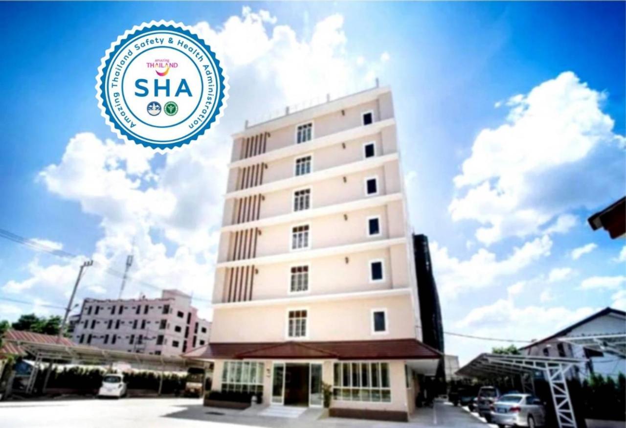 P.A. Thani Hotel Nakhon Sawan Exterior foto