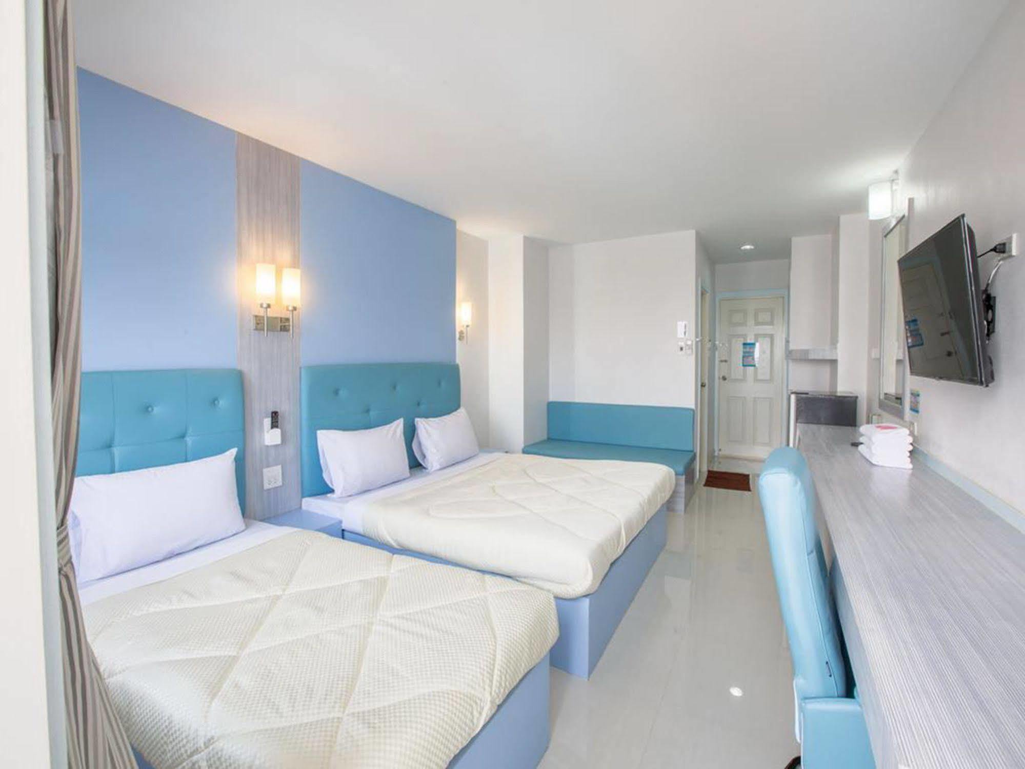 P.A. Thani Hotel Nakhon Sawan Exterior foto